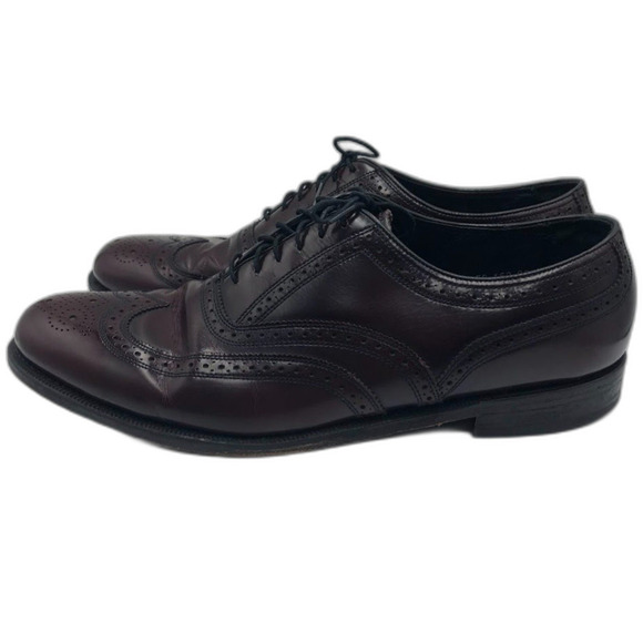 Florsheim Men’s Burgundy Leather Wingtip Oxfords Size 12D Vintage